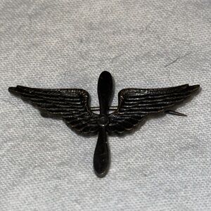 US NAVAL WWII Pin - RARE - Very Hard to Find- Collectible